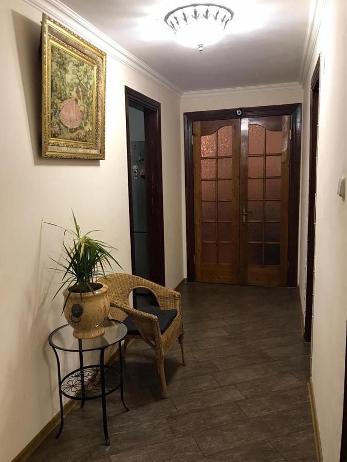 Chasha Polnaya Apartment Sukhumi Exterior photo